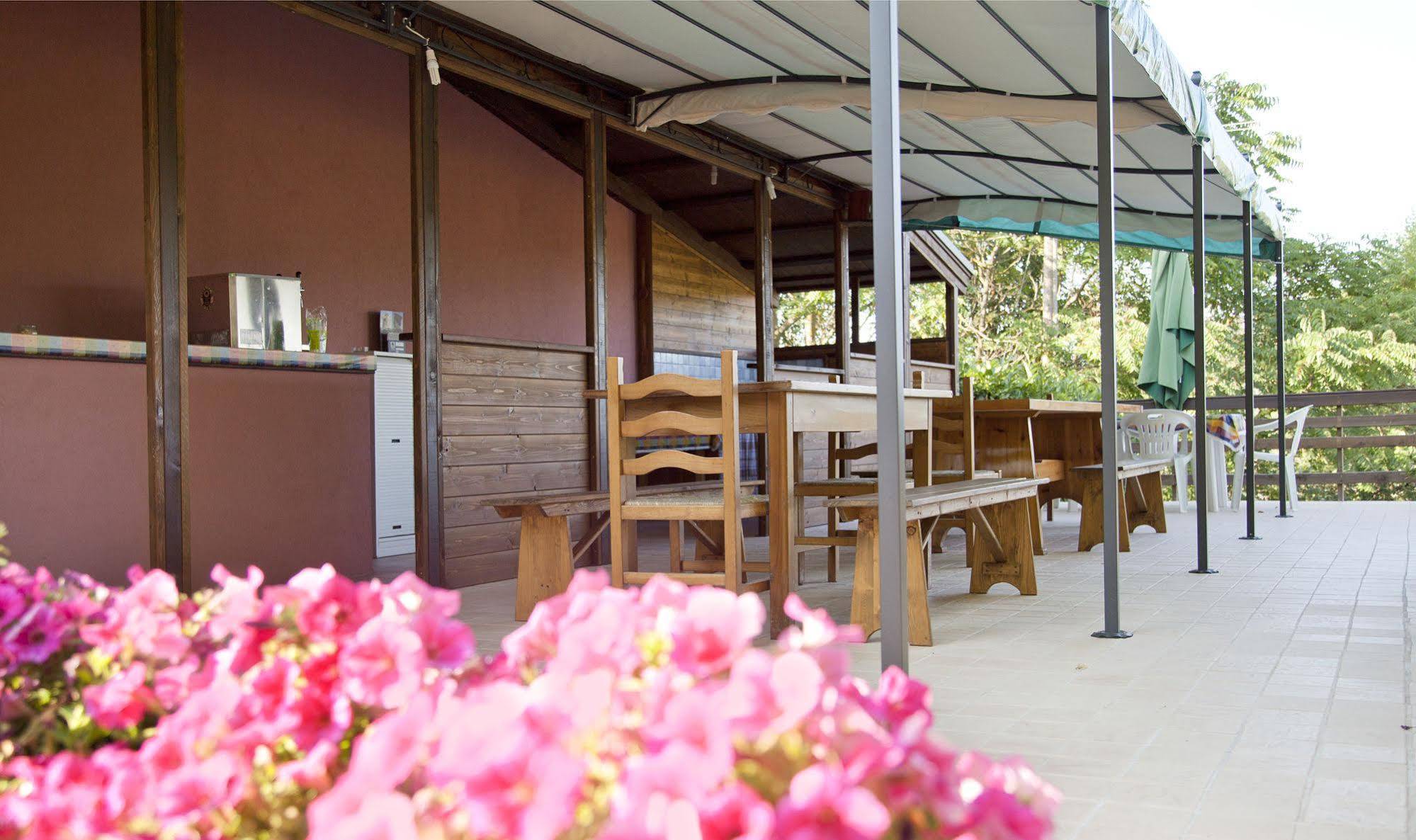 Country House Angelo Blu Urbania Luaran gambar