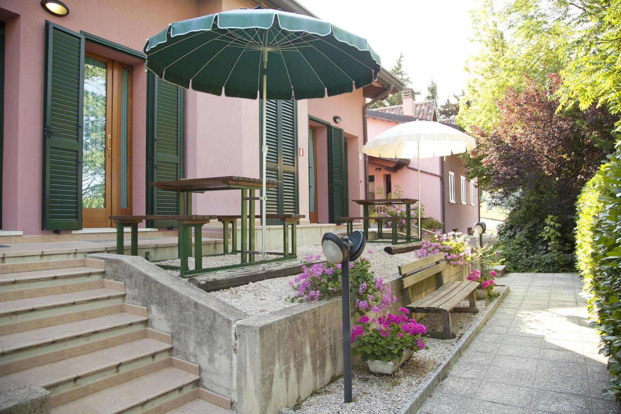 Country House Angelo Blu Urbania Luaran gambar